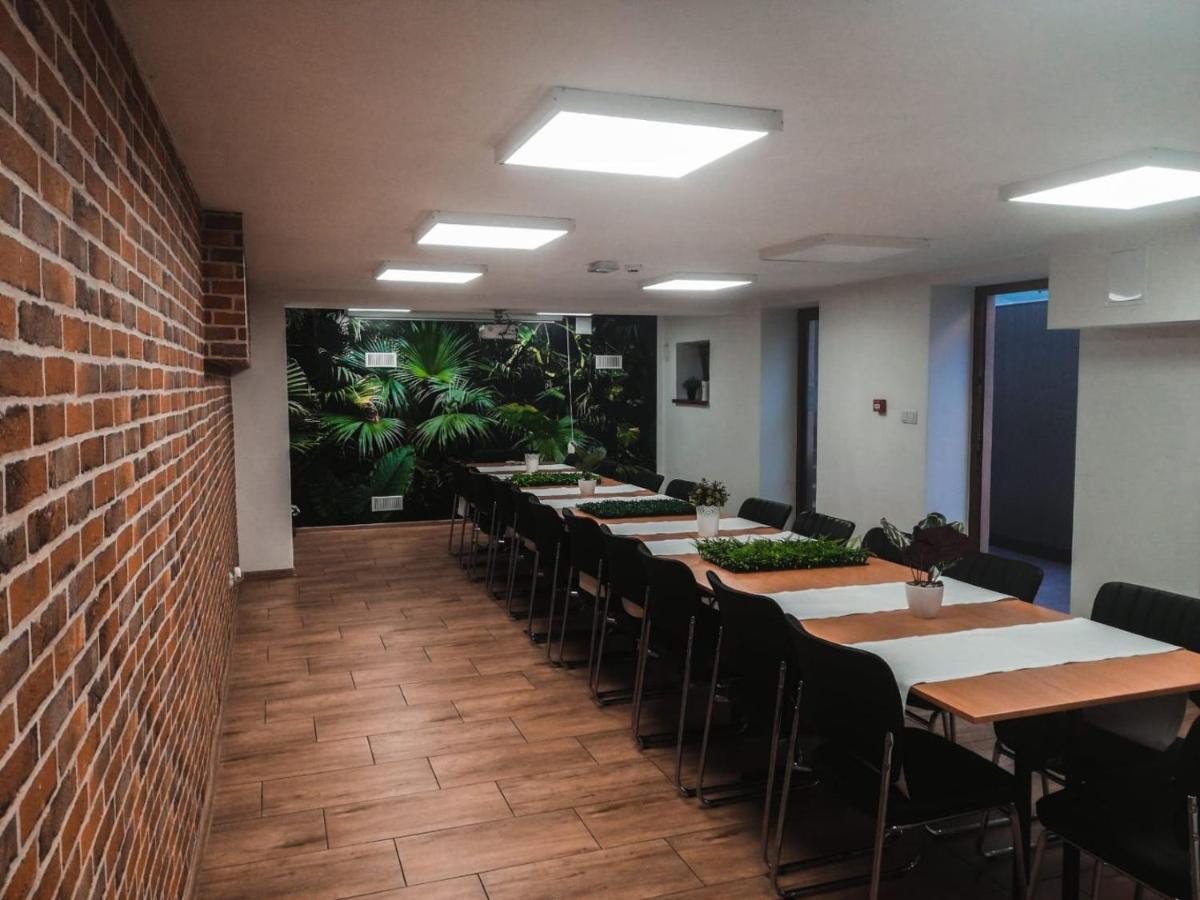Hotel Dabrowski Oświęcim  Eksteriør billede