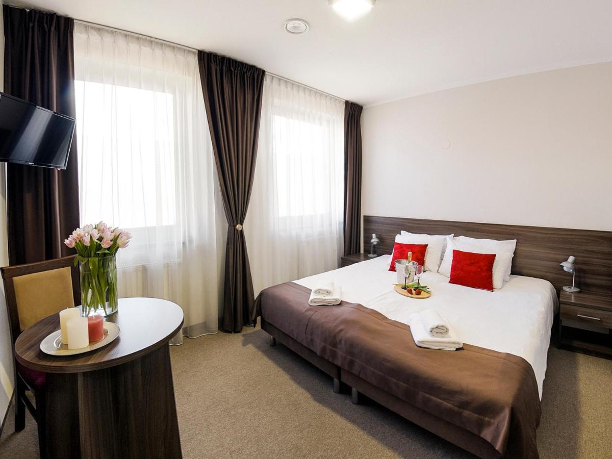 Hotel Dabrowski Oświęcim  Eksteriør billede