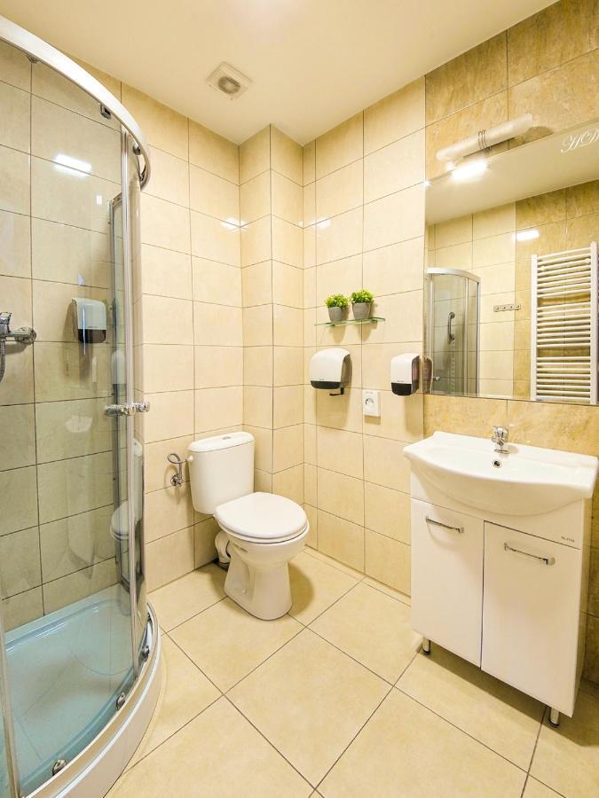 Hotel Dabrowski Oświęcim  Eksteriør billede