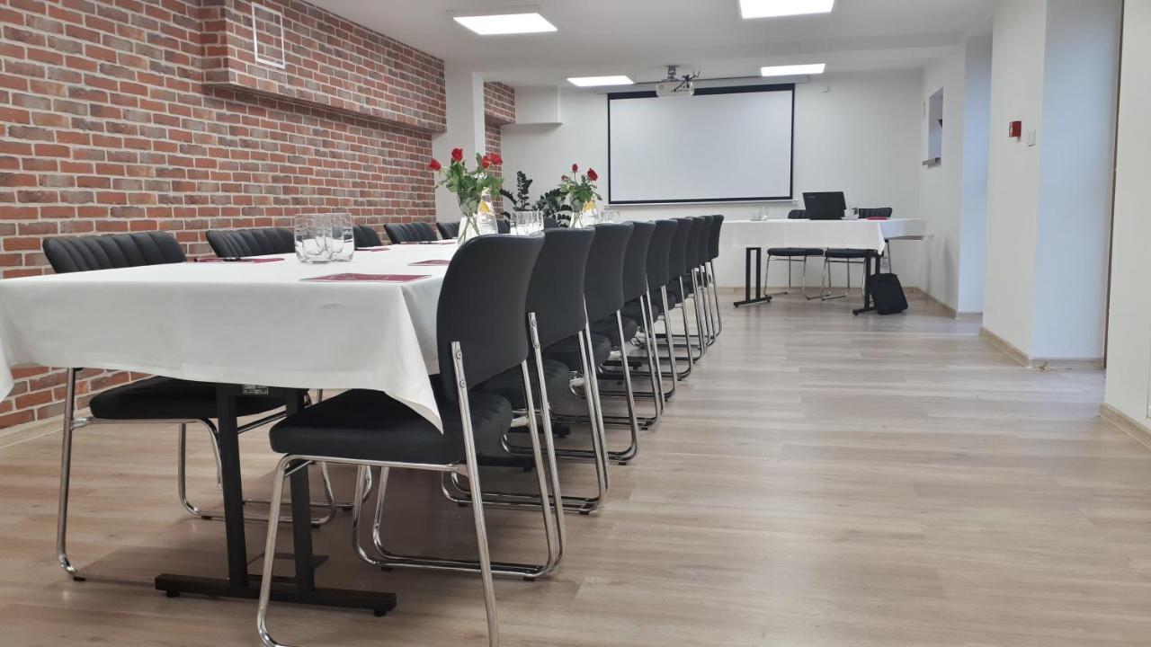 Hotel Dabrowski Oświęcim  Eksteriør billede